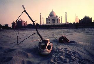 The “Tinting” of the Taj Mahal